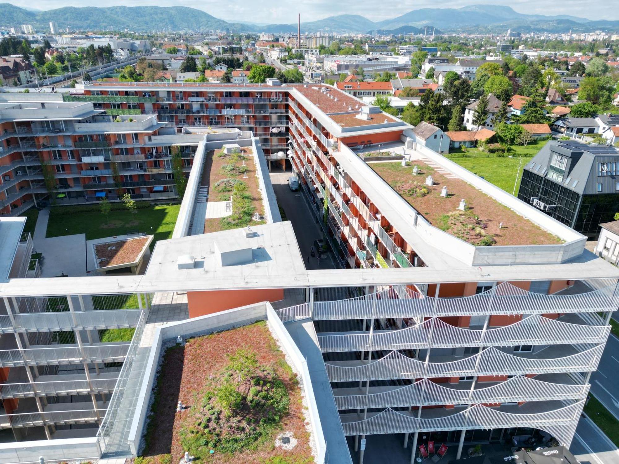 Appartement 100 Qm Penthouse, Self-Check-In, 2 Parkplaetze à Graz Extérieur photo